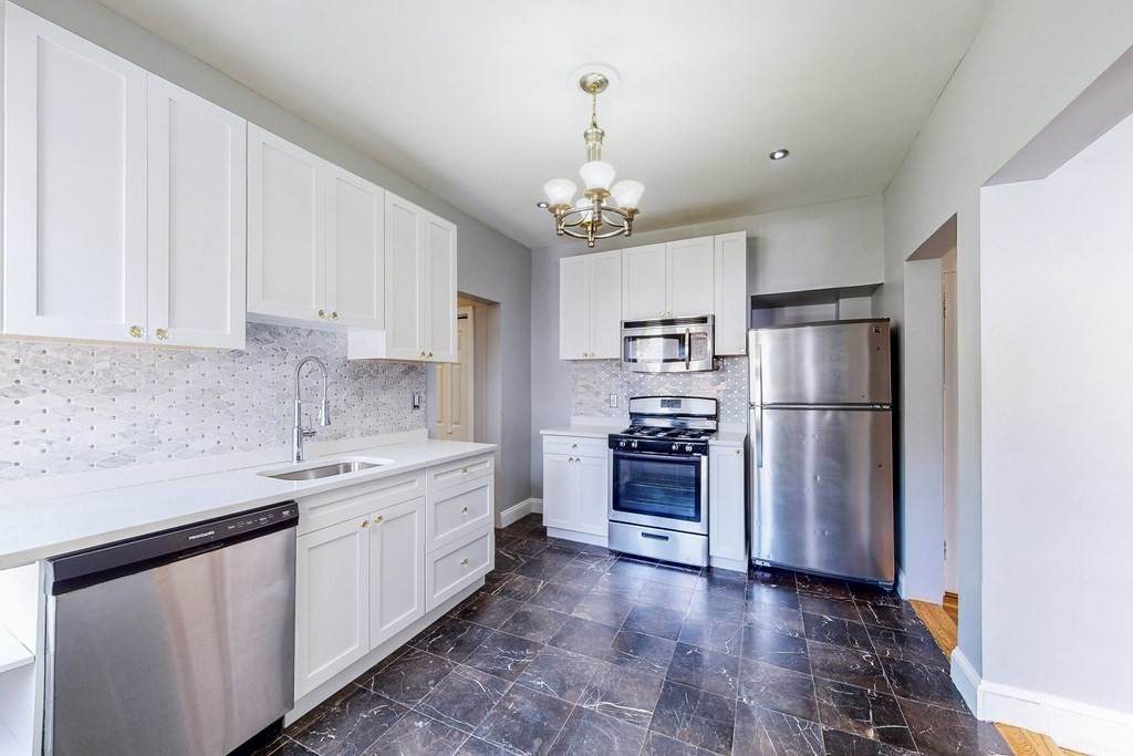 650 Metropolitan Ave - Photo 1
