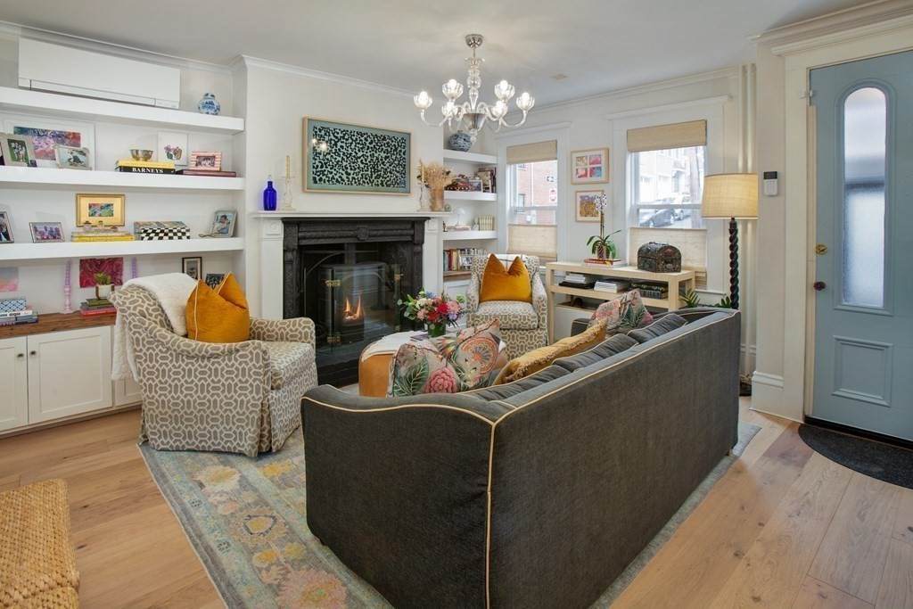 40 Sullivan - Photo 1