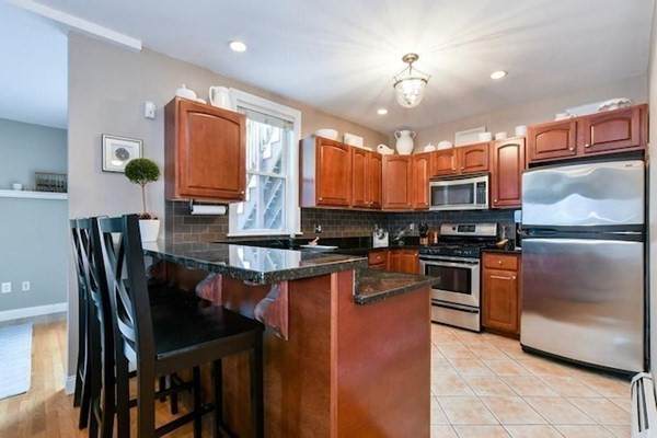 544 East 8th St - Photo 1