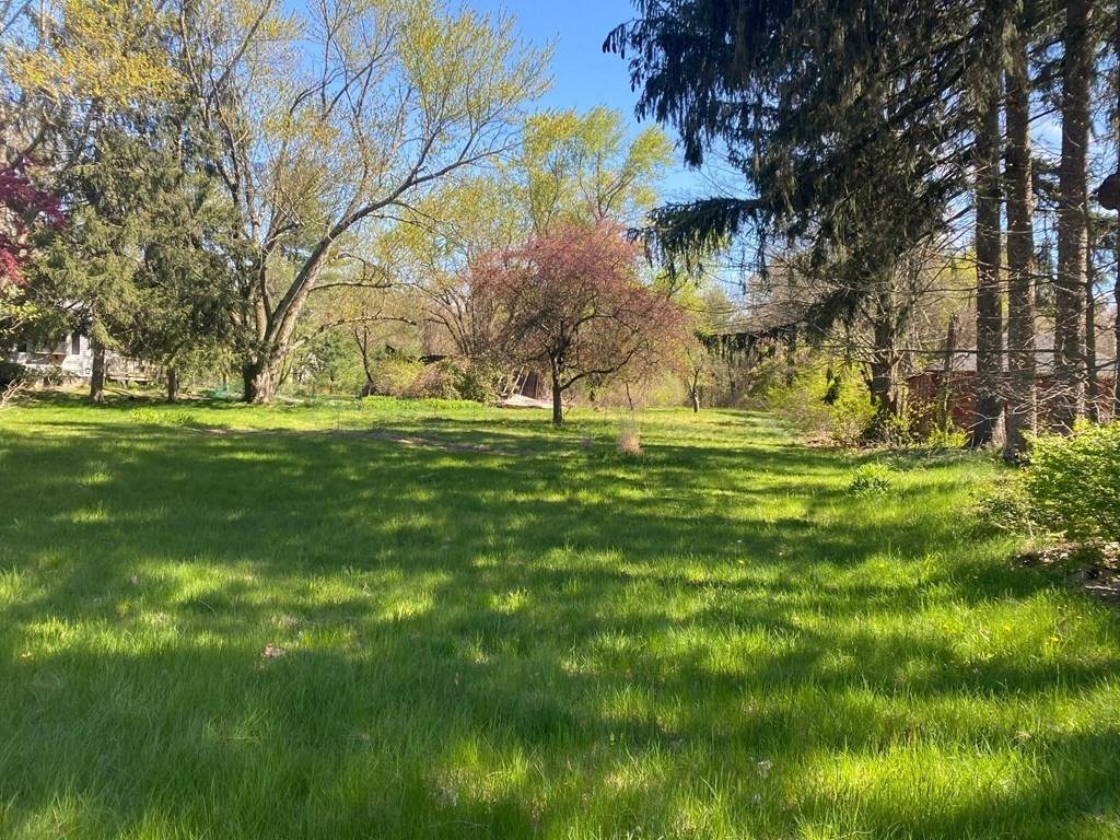 2431 Boston Rd - Photo 1