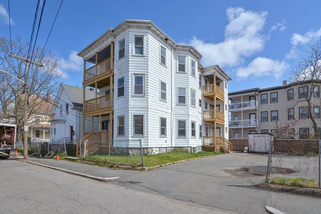 70 Calmar St - Photo 1