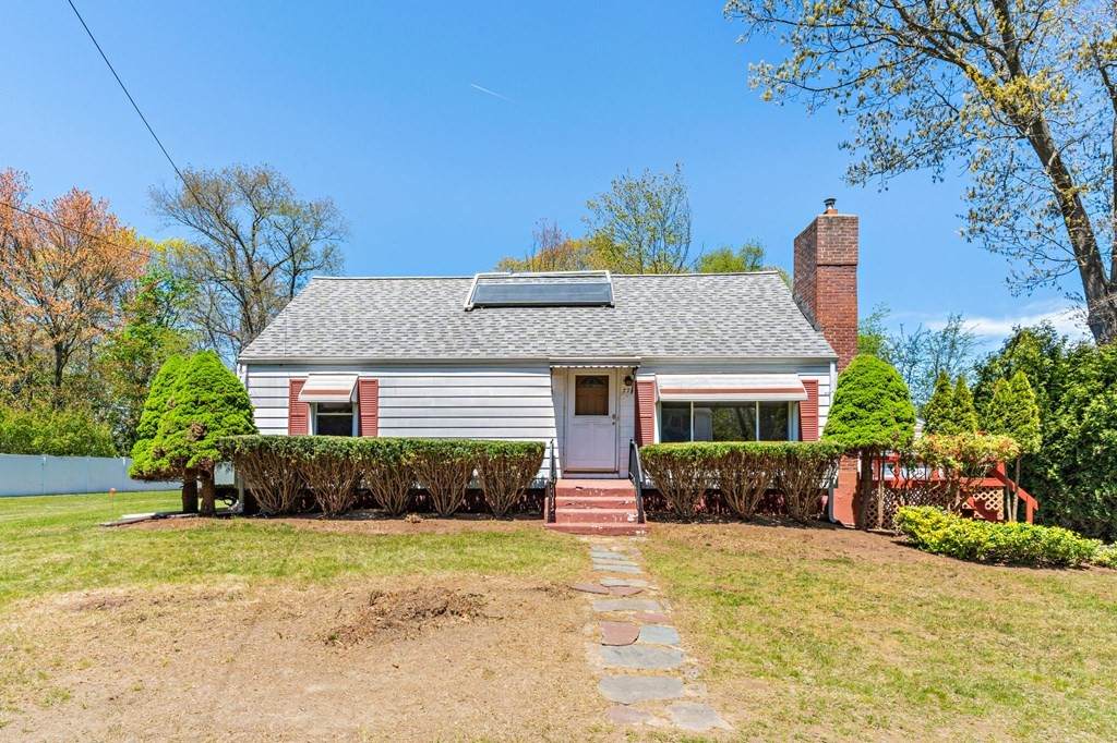 77 Sunnyslope Ave - Photo 1