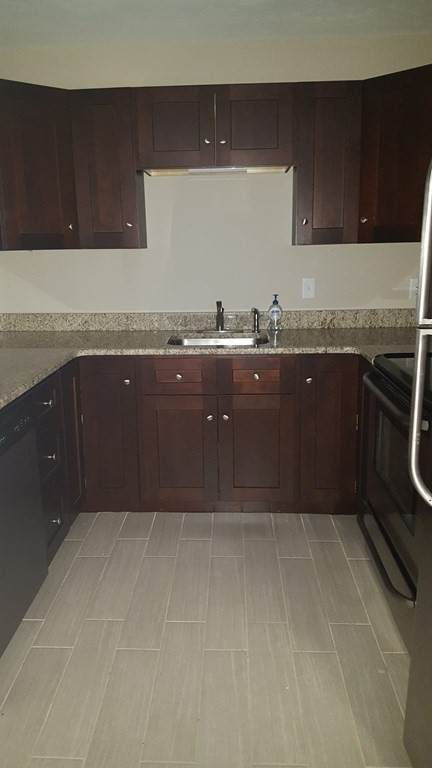 3 Thayer Pond Dr - Photo 1