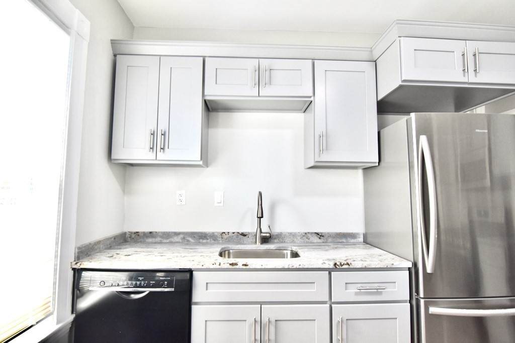 82 Fuller Street - Photo 1