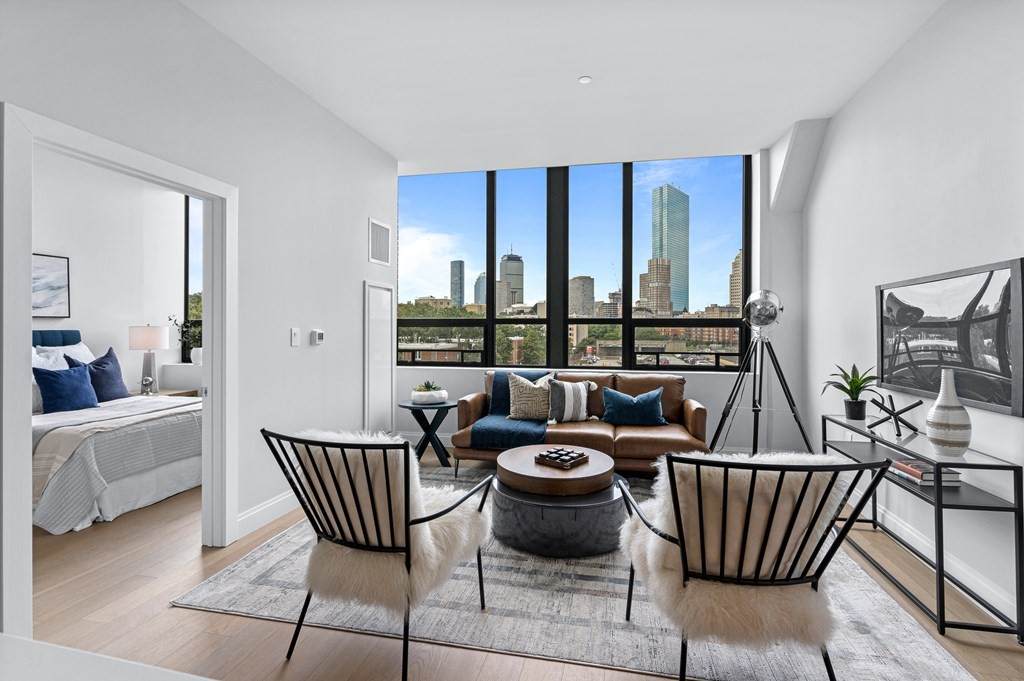 100 Shawmut - Photo 1