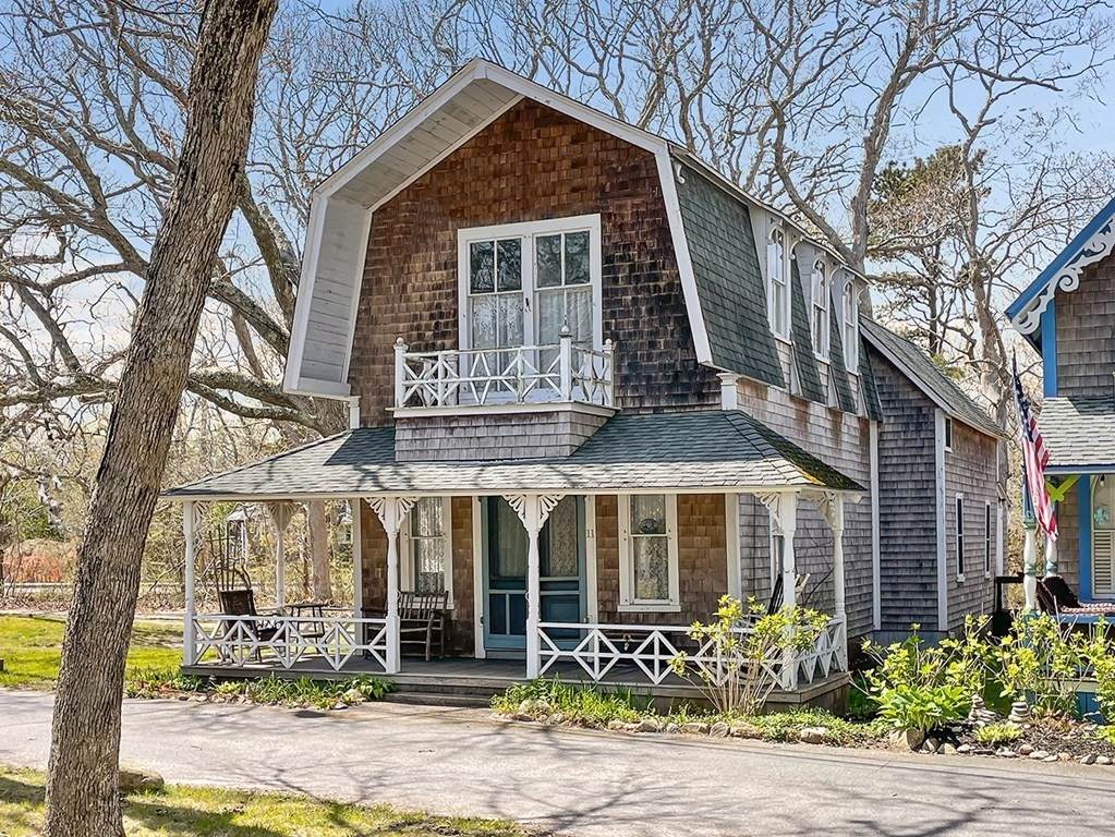 11 West Clinton Avenue - Photo 1