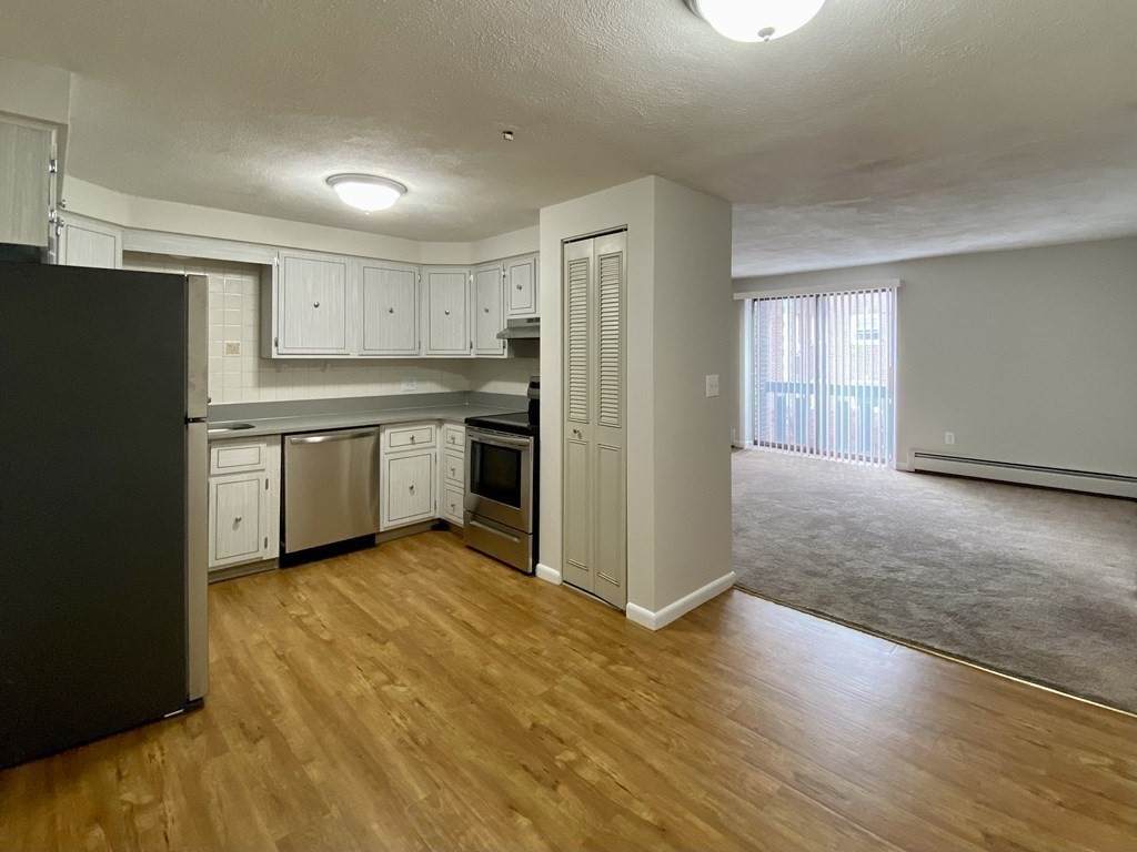 128 Salem Street - Photo 1