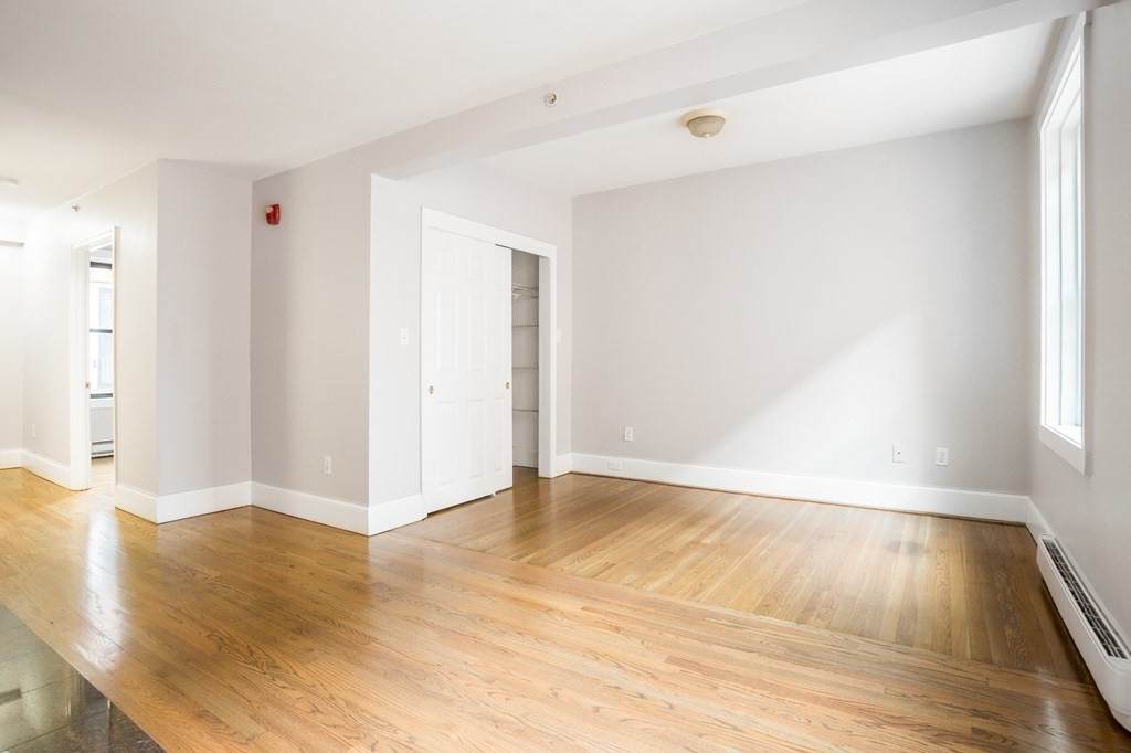 90 Warrenton St. - Photo 1