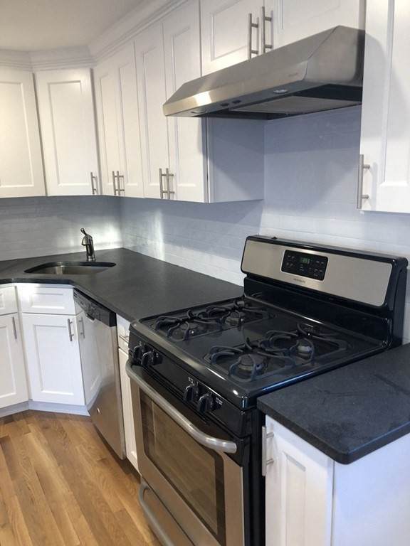 115 Cowing Street - Photo 1
