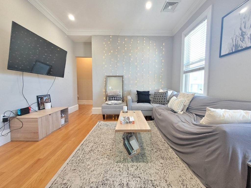 32 Ward Street - Photo 1