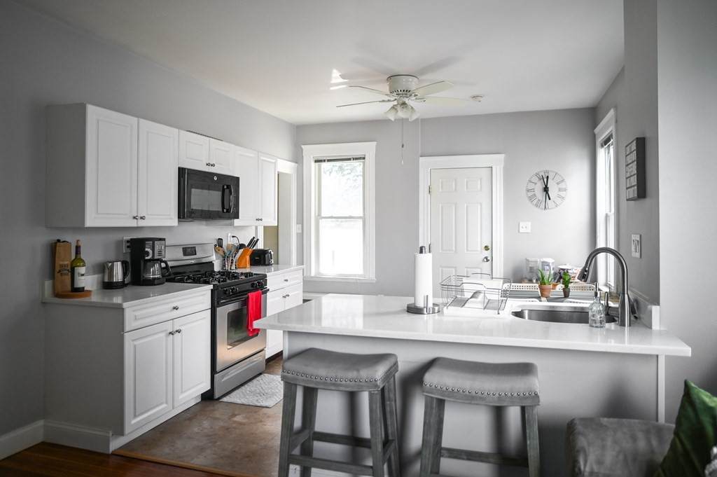 108 Hillside St - Photo 1
