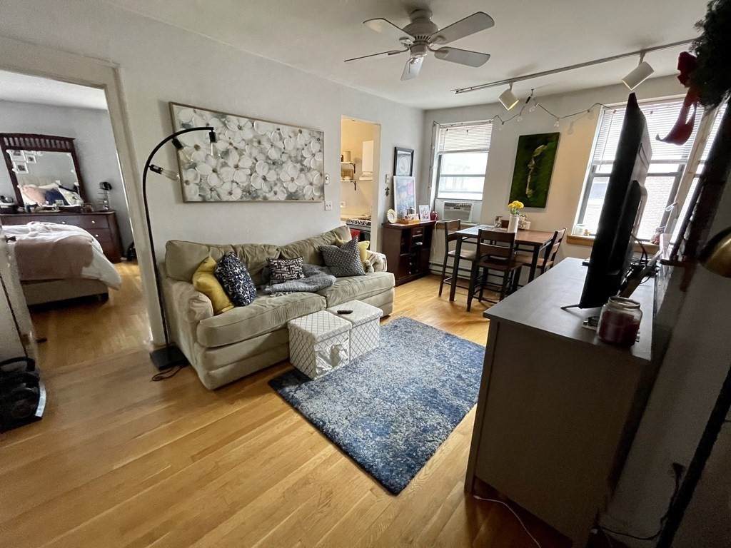13 Thacher - Photo 1