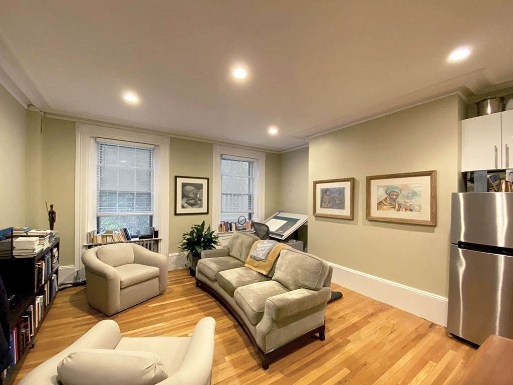 59 Pinckney Street - Photo 1