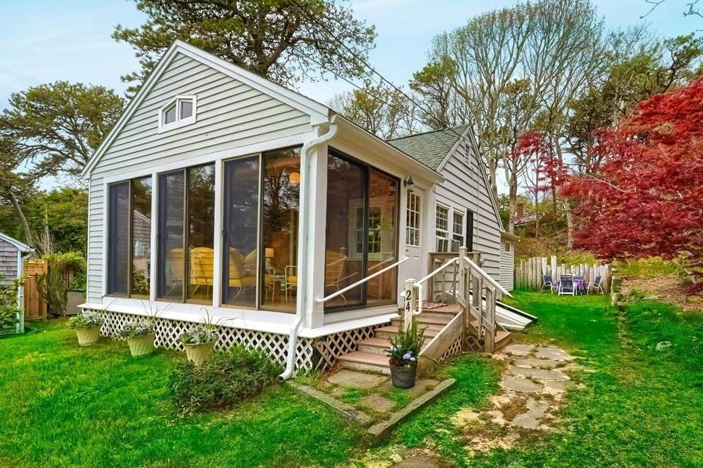 24 Youngs Rd - Photo 1