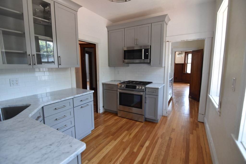 292 Mount Auburn - Photo 1