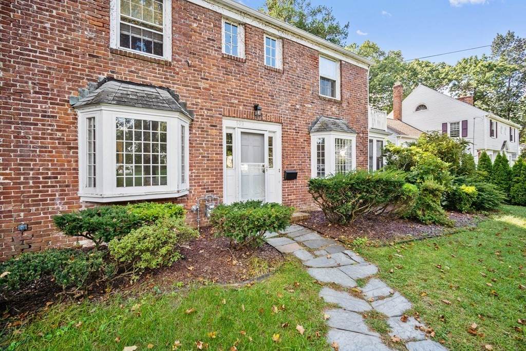 109 Hillcrest Ave - Photo 1