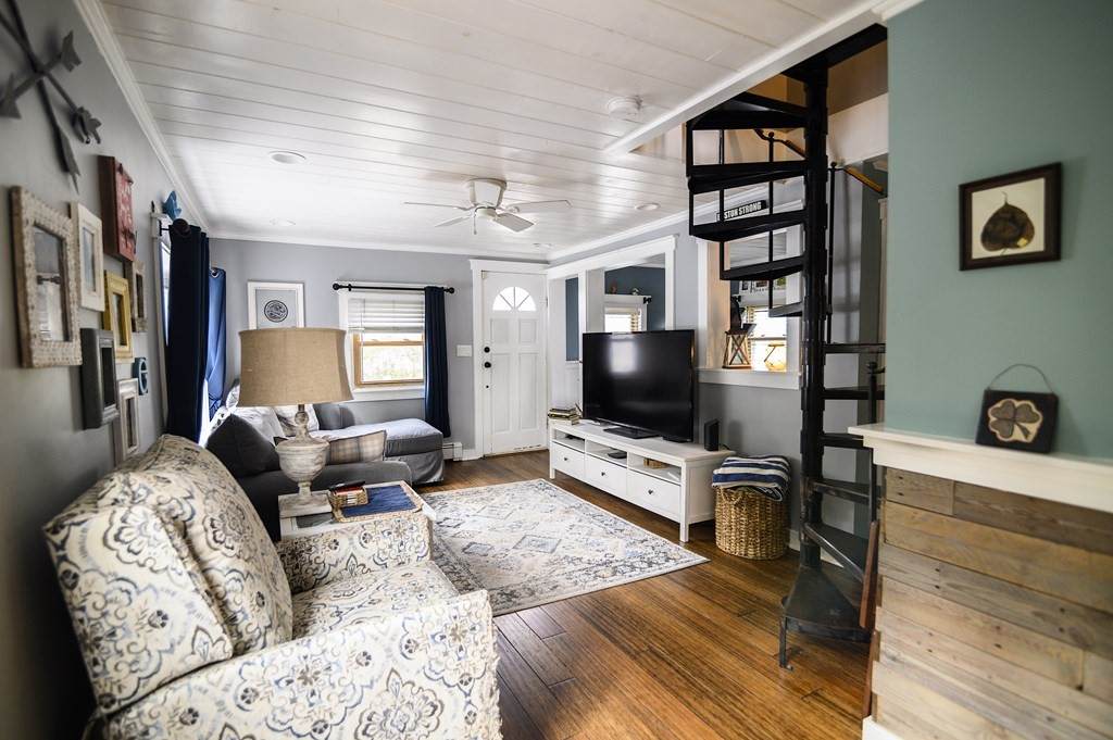 60 Allerton St - Photo 1