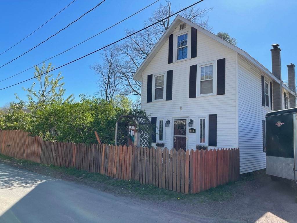 18 Turner St - Photo 1