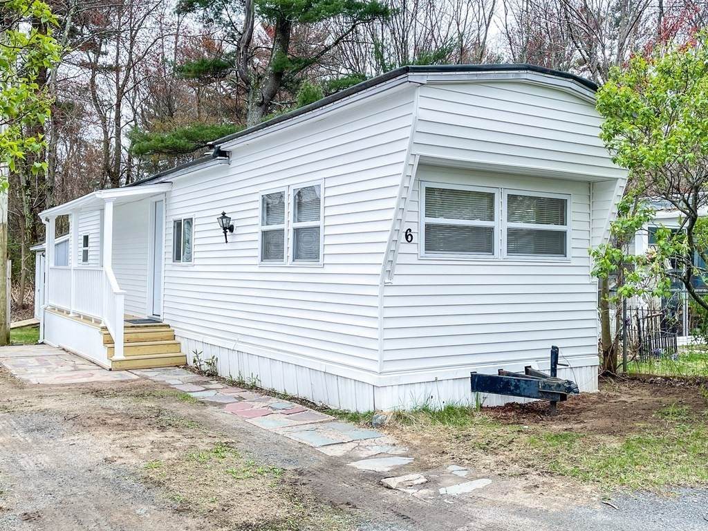 868 Southampton Rd - Photo 1
