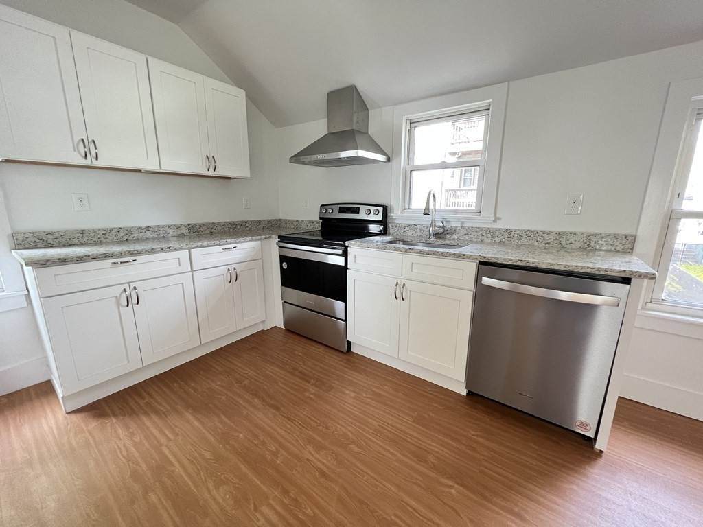 148 Florence St - Photo 1