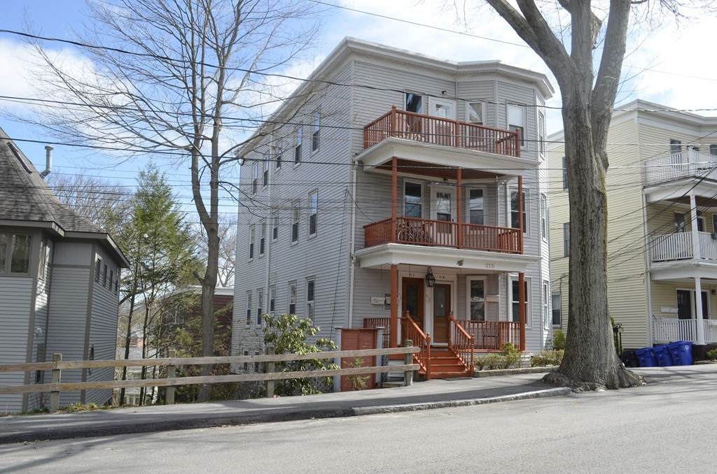 215 Reservoir Rd - Photo 1