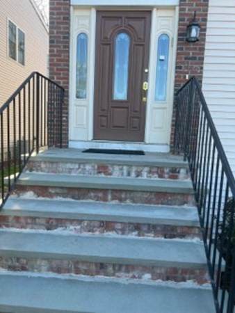 215 St. Mary St - Photo 1
