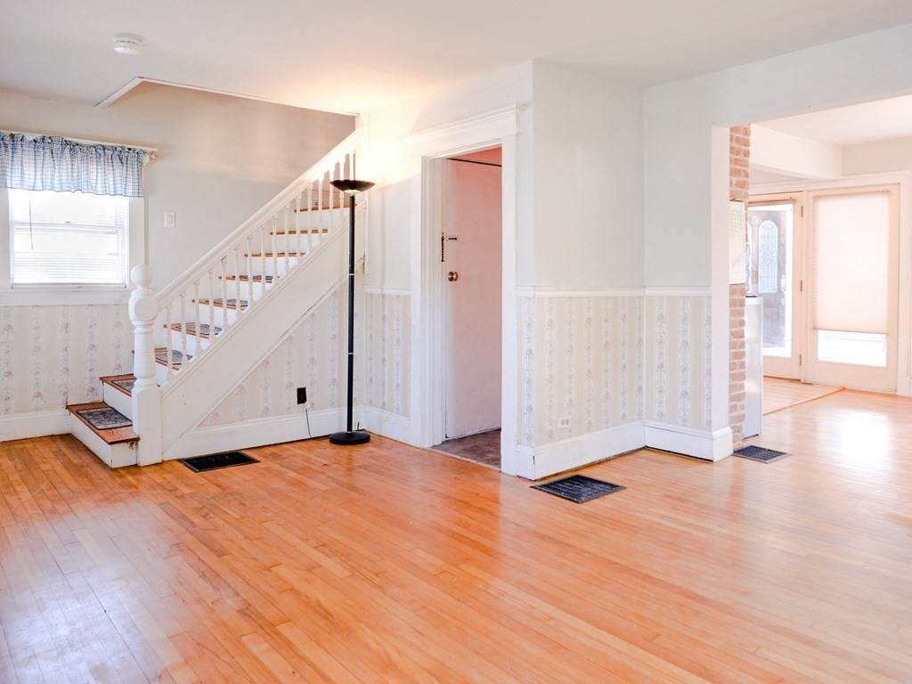 96 Southville Rd - Photo 1