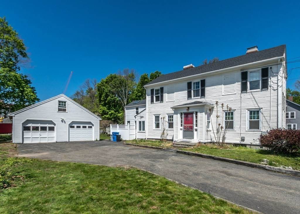 564 Lexington Street - Photo 1