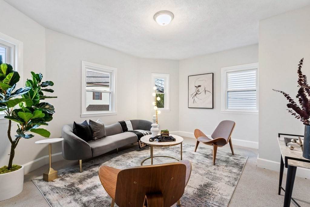 83 Arlington St - Photo 1