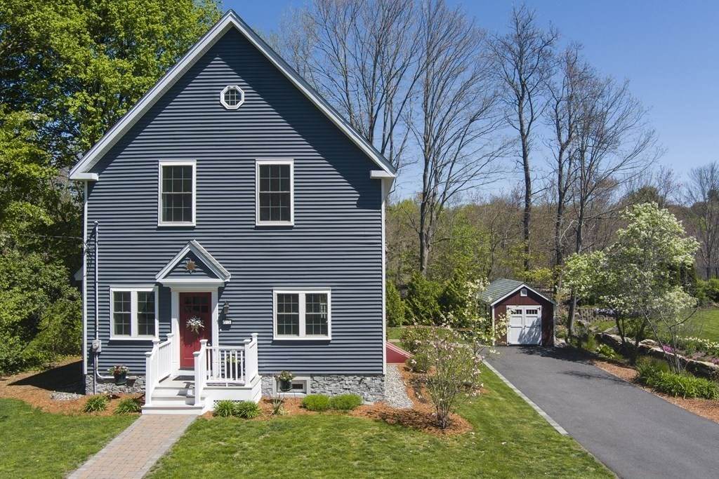 55 Maple St - Photo 1