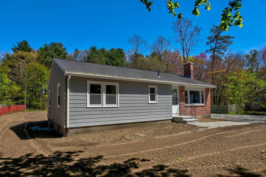 706 Woburn St - Photo 1