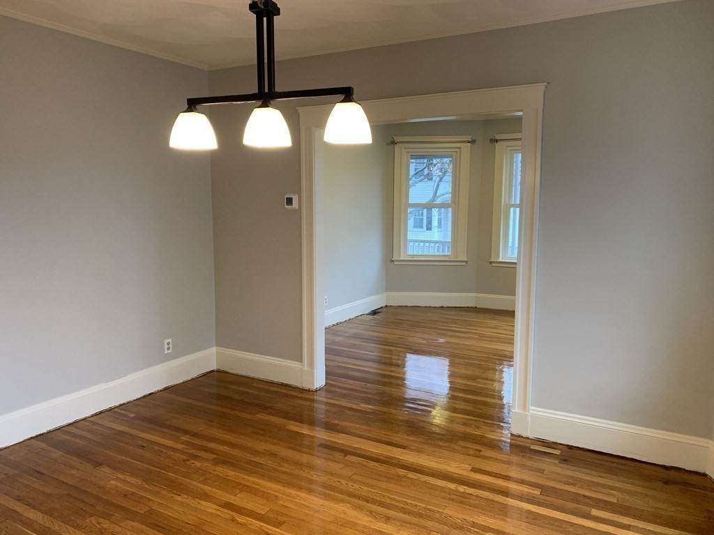 54-56 Lexington St - Photo 1