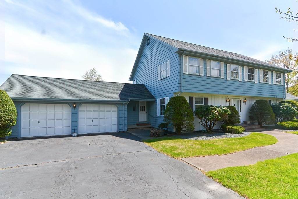 57 Weatherbee Dr - Photo 1