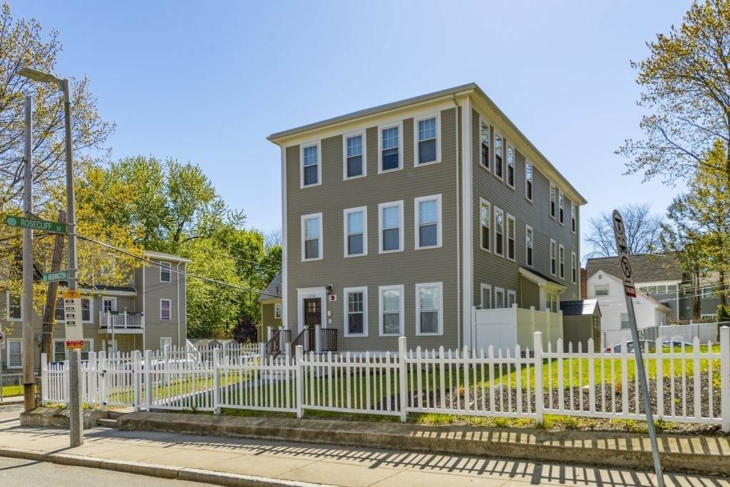 4380 Washington Street - Photo 1