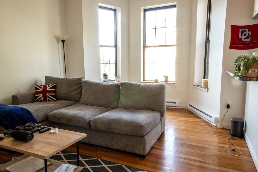 15 Highland Park Ave - Photo 1