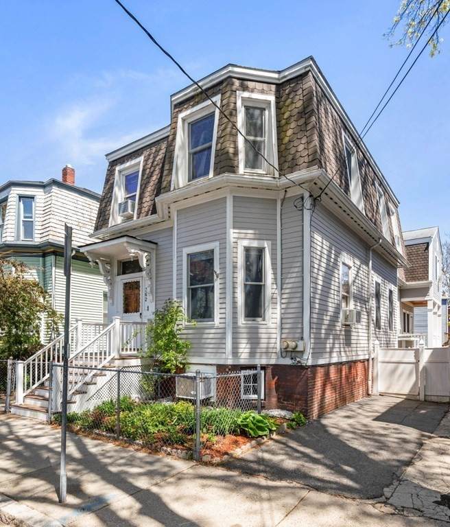 362 Windsor St. - Photo 1