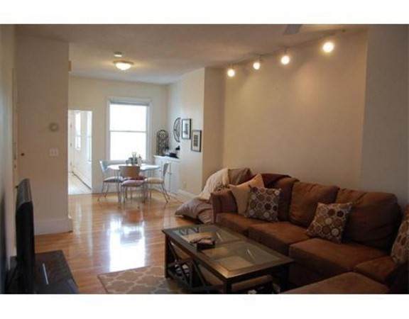 83 High Street - Photo 1