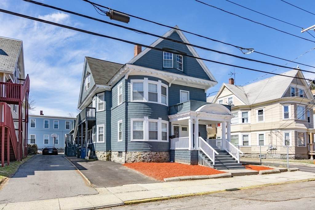 296 Ames St - Photo 1