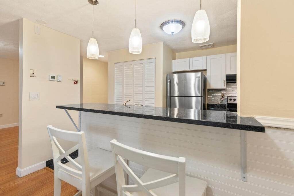 18 Leverett Avenue - Photo 1