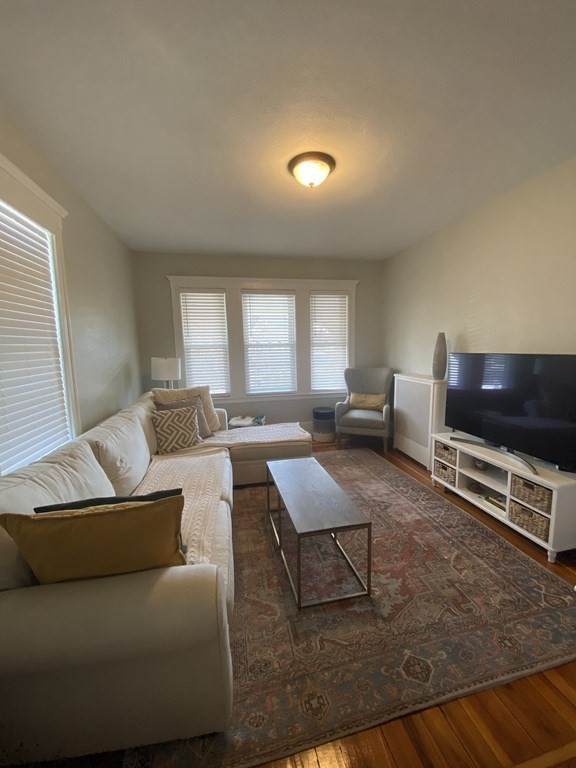 90 Surrey Street - Photo 1