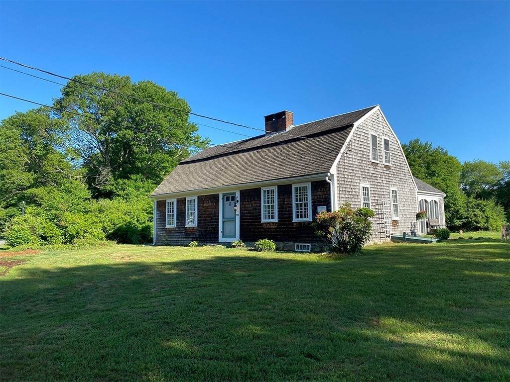 290 Elm St - Photo 1