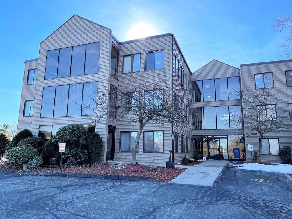 185 West Ave - Photo 1