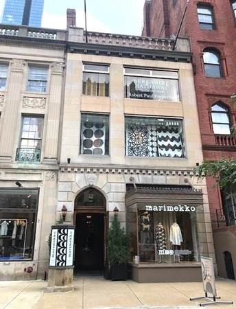 140 Newbury St - Photo 1