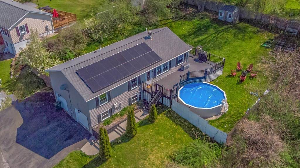 28 Lorraine Dr. - Photo 1