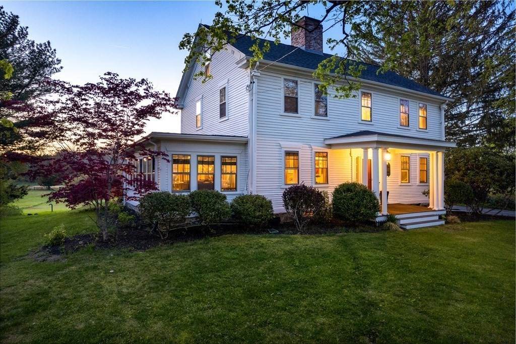 138 Bay State Road - Photo 1