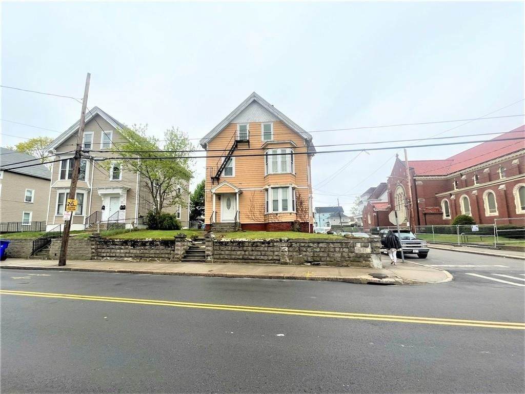 394 Weeden Street - Photo 1