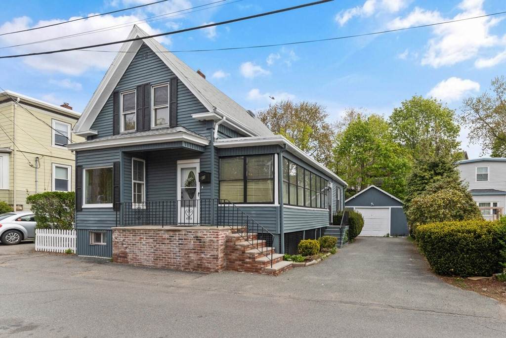 88 Roy St - Photo 1