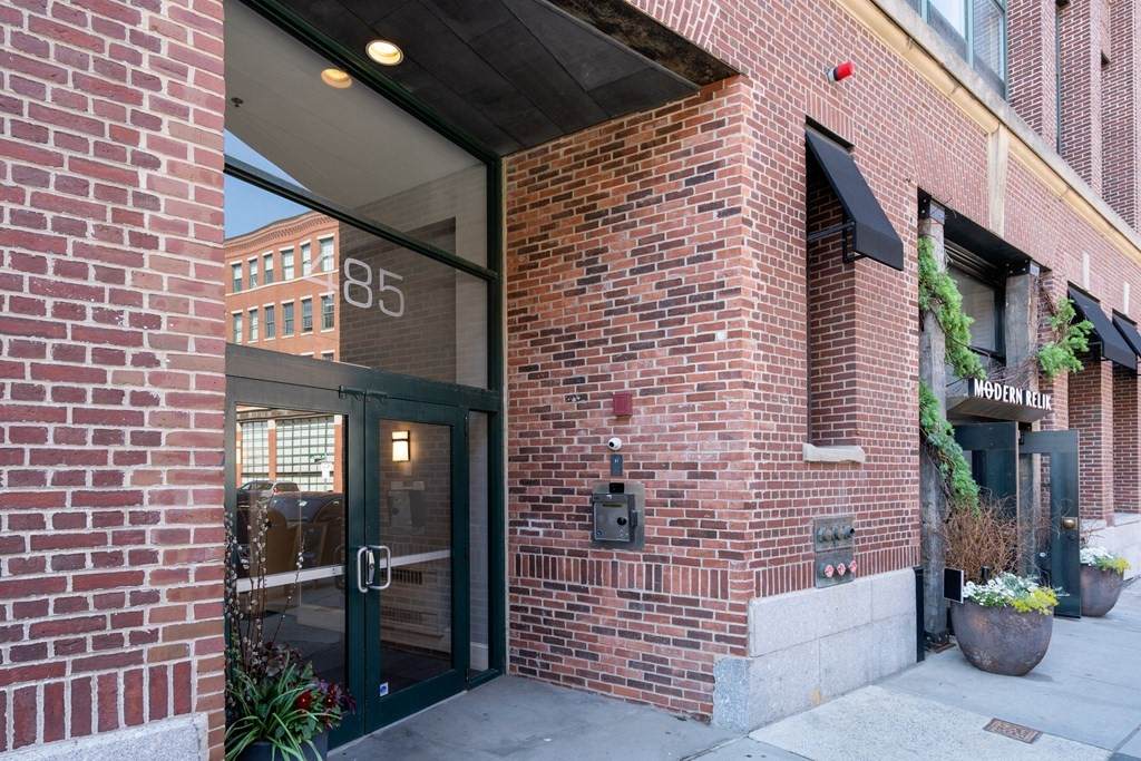 485 Harrison - Photo 1