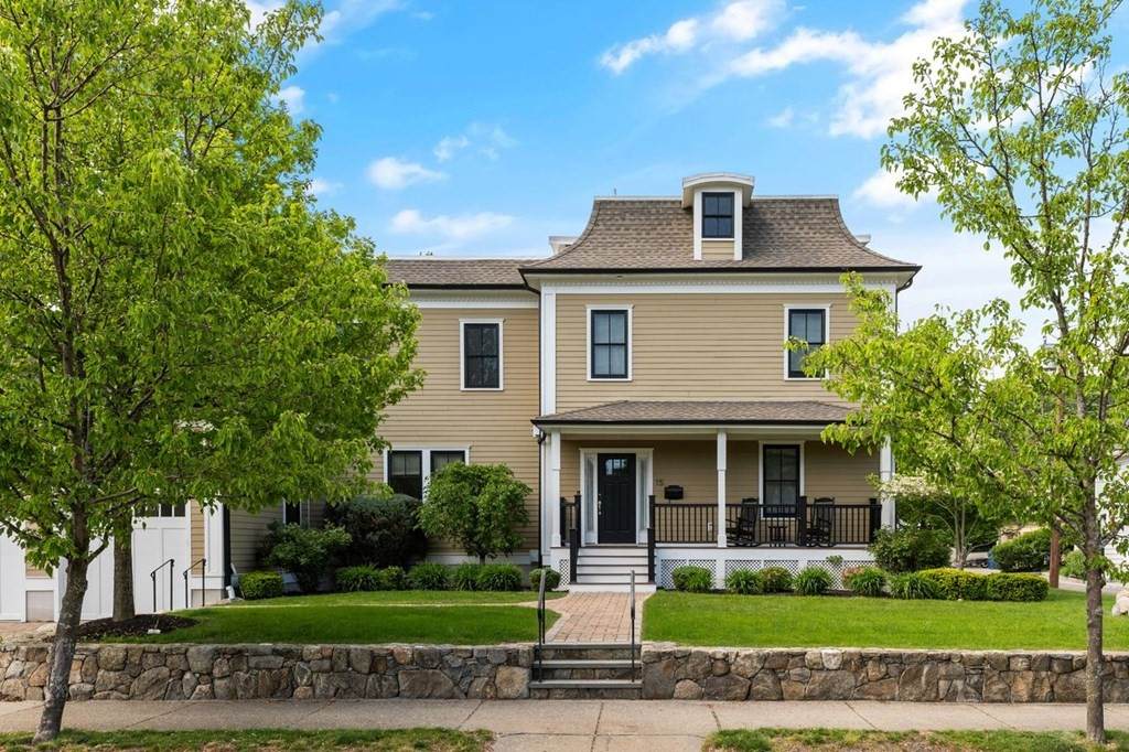 15 Webster St - Photo 1