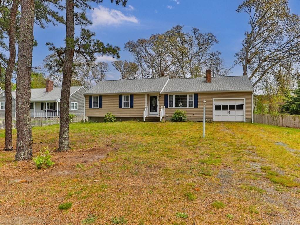 40 Country Ln - Photo 1